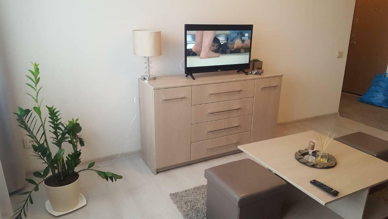 Lieporiu Apartamentai Šiauliai Buitenkant foto